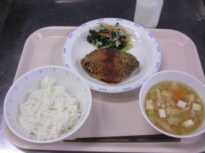 給食